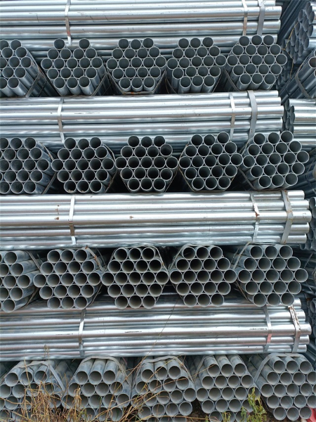 友发热镀锌管酸洗钝化处理